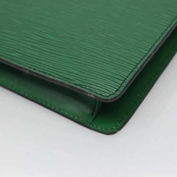 LOUIS VUITTON Epi Montaigne 27 Clutch Bag Green M52654 LV Auth 120494 - Picture 15 of 16